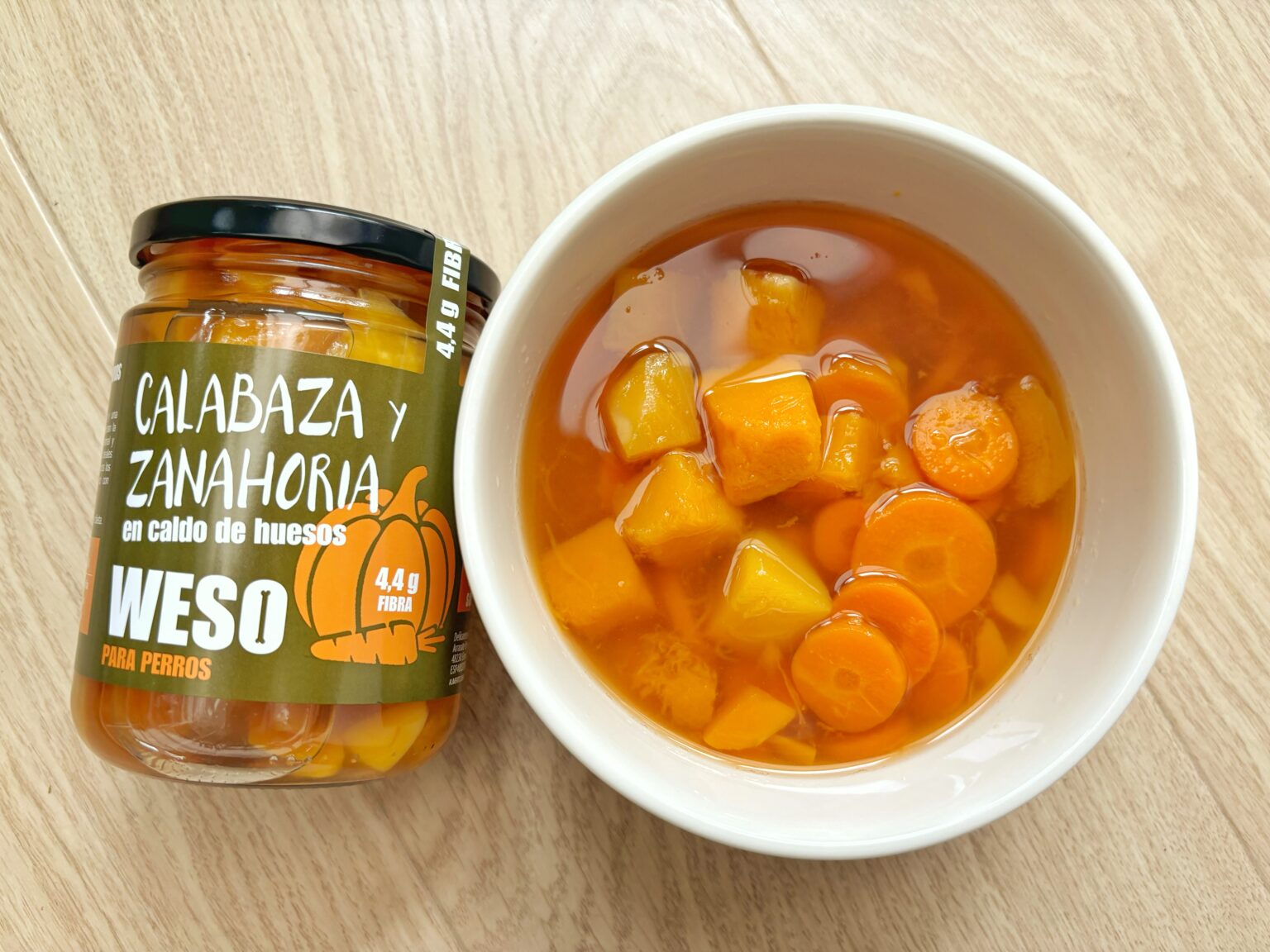 Pet Shopping. Calabaza y zanahoria en caldo de huesos de tenera de Weso